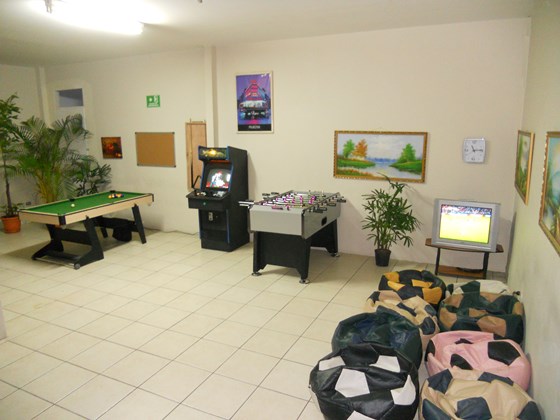 employee game room ideas and motivation: FUN BREAK ROOM FOR EMPLOYEES